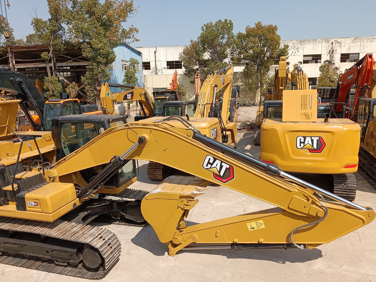 CATERPILLAR 320GC CAT - Excavadora de cadenas: foto 3 CATERPILLAR 320GC CAT - Excavadora de cadenas: foto 3