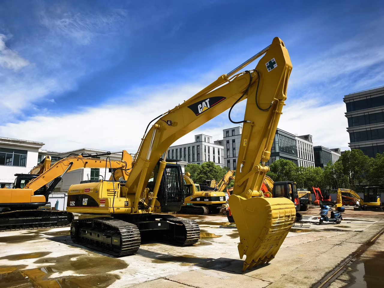 CATERPILLAR 325C CAT - Excavadora de cadenas: foto 4 CATERPILLAR 325C CAT - Excavadora de cadenas: foto 4