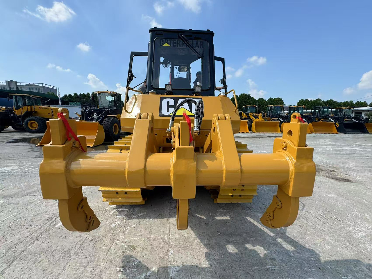 CATERPILLAR D6G CAT - Bulldozer: foto 1 CATERPILLAR D6G CAT - Bulldozer: foto 1