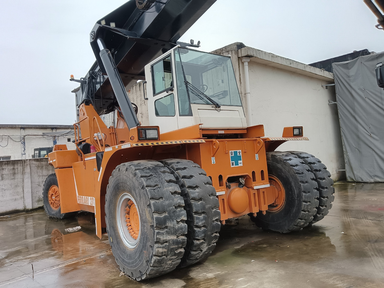 CVS FERRARRI F278.6 Ferrarri 278 - Reach stacker: foto 3 CVS FERRARRI F278.6 Ferrarri 278 - Reach stacker: foto 3