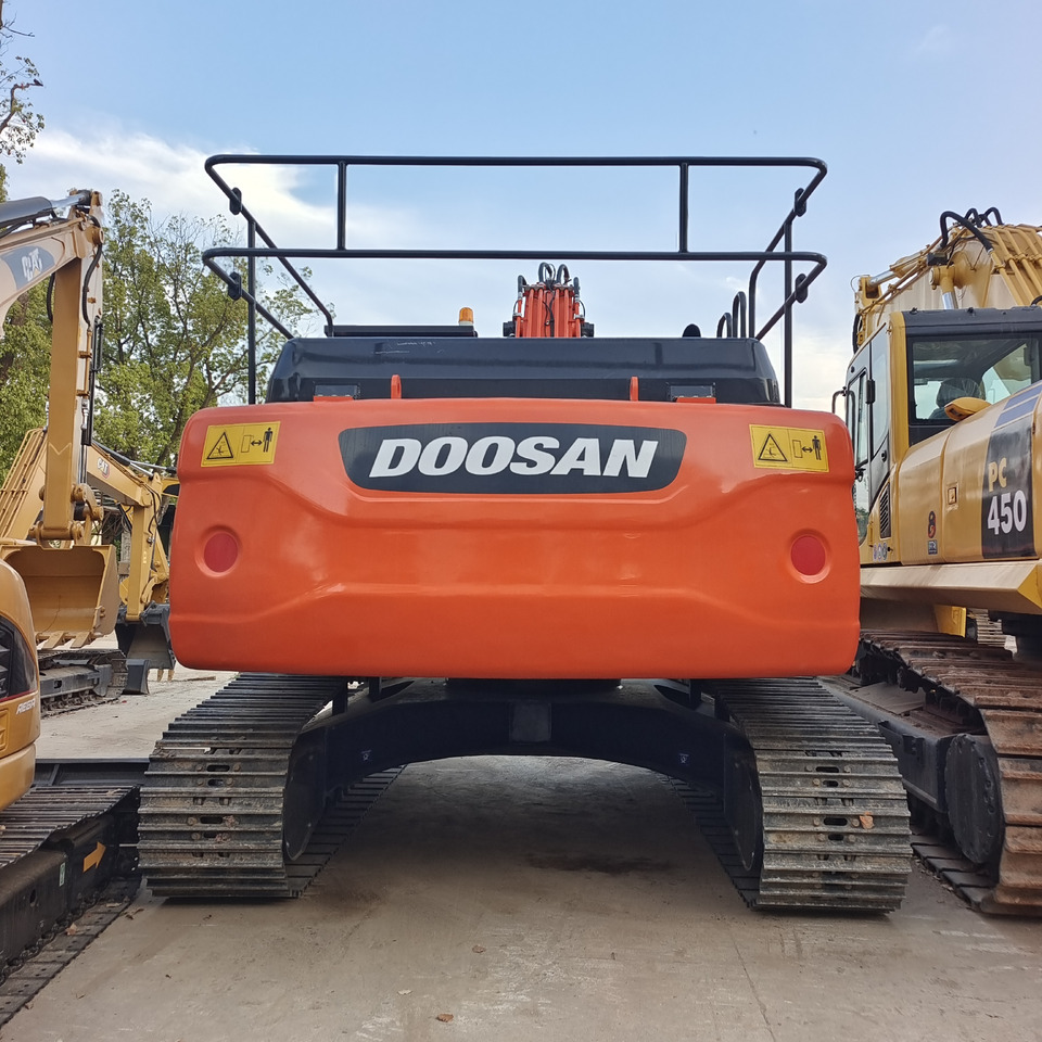 Excavadora de cadenas DOOSAN DX 300 LC - 9C DX300 LCA: foto 11 Excavadora de cadenas DOOSAN DX 300 LC - 9C DX300 LCA: foto 11