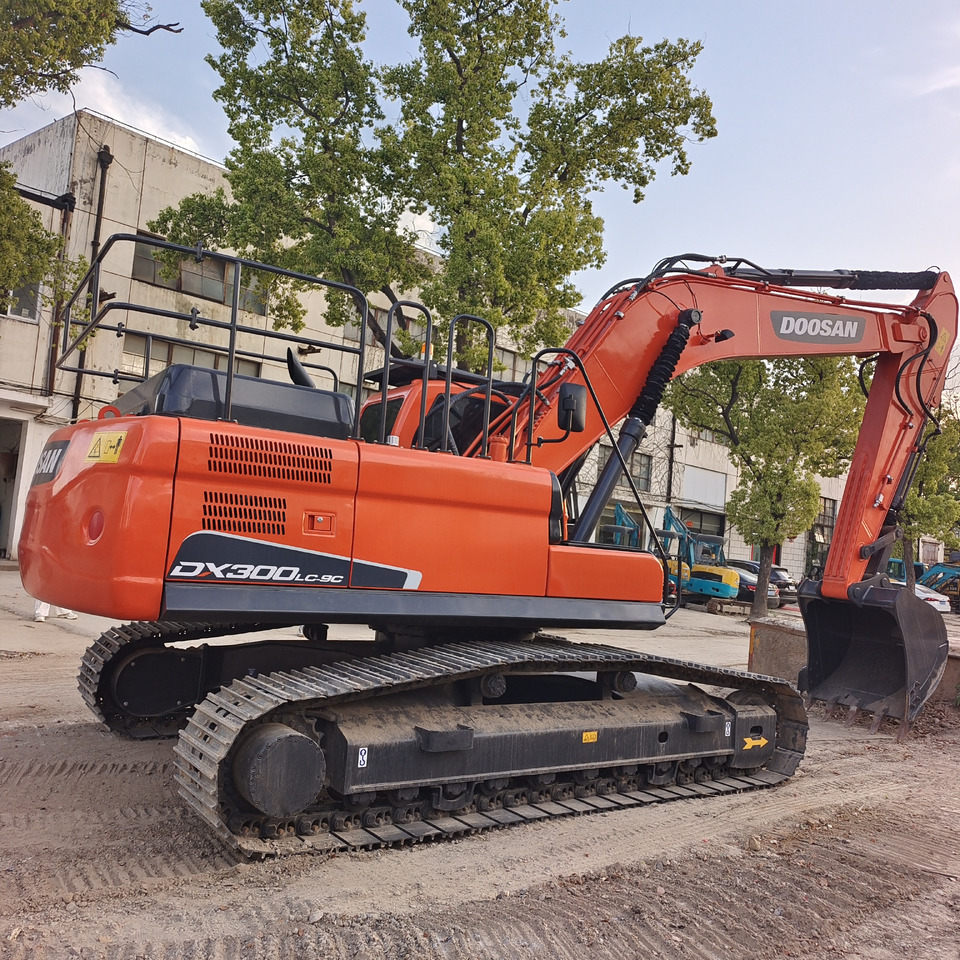 DOOSAN DX 300 LC - 9C DX300 LCA - Excavadora de cadenas: foto 2 DOOSAN DX 300 LC - 9C DX300 LCA - Excavadora de cadenas: foto 2