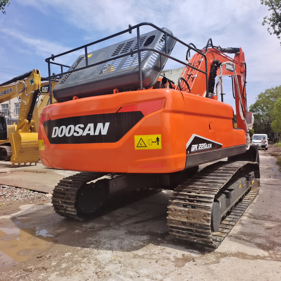 DOOSAN DX225 - Excavadora de cadenas: foto 3 DOOSAN DX225 - Excavadora de cadenas: foto 3