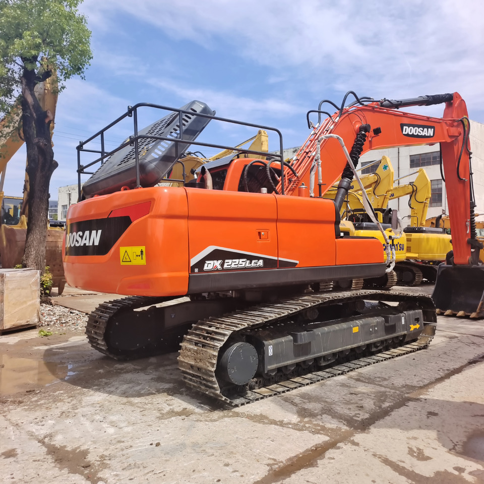 DOOSAN DX225 - Excavadora de cadenas: foto 1 DOOSAN DX225 - Excavadora de cadenas: foto 1