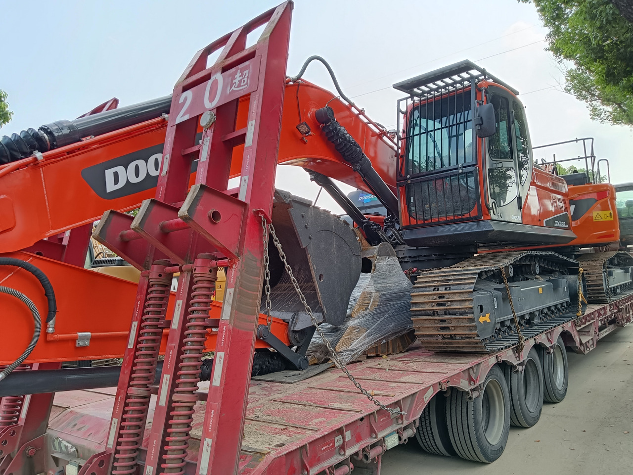 DOOSAN DX225 LC-9C LCA - Excavadora de cadenas: foto 2 DOOSAN DX225 LC-9C LCA - Excavadora de cadenas: foto 2