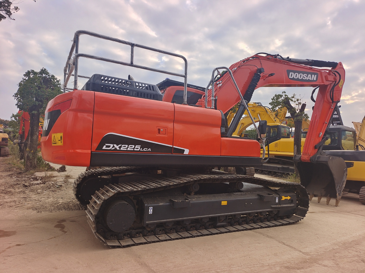 DOOSAN DX225 LCA DX 225 LC - 9C - Excavadora de cadenas: foto 2 DOOSAN DX225 LCA DX 225 LC - 9C - Excavadora de cadenas: foto 2