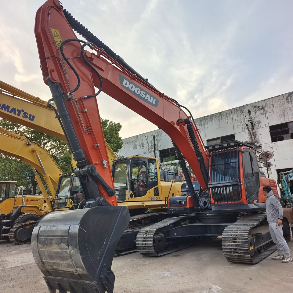 DOOSAN DX300 LC - 9C - Excavadora de cadenas: foto 3 DOOSAN DX300 LC - 9C - Excavadora de cadenas: foto 3