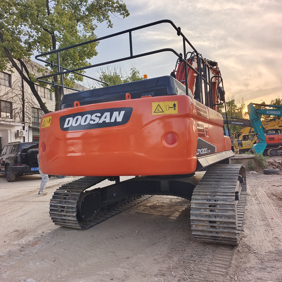 DOOSAN DX300LC-9C DX300LCA - Excavadora de cadenas: foto 5 DOOSAN DX300LC-9C DX300LCA - Excavadora de cadenas: foto 5