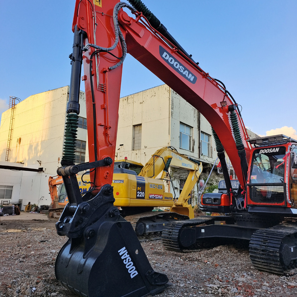DOOSAN DX300LC-9C DX300LCA - Excavadora de cadenas: foto 2 DOOSAN DX300LC-9C DX300LCA - Excavadora de cadenas: foto 2