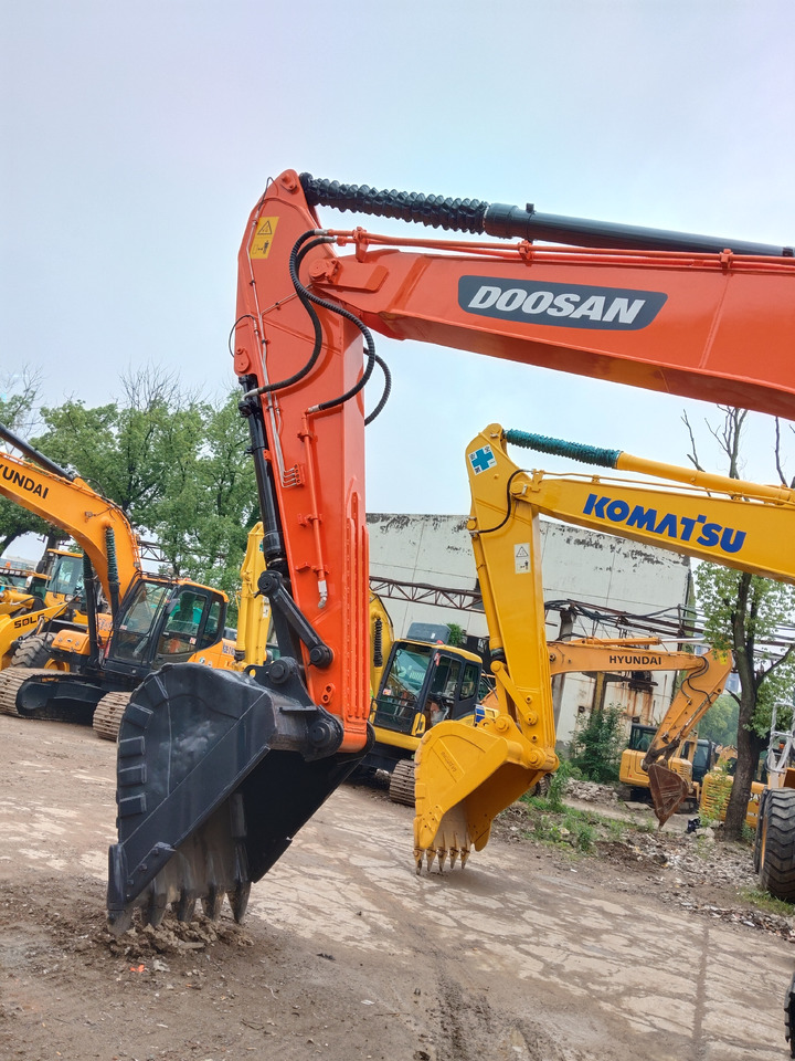 DOOSAN DX300LC - 9C DX300LCA - Excavadora de cadenas: foto 2 DOOSAN DX300LC - 9C DX300LCA - Excavadora de cadenas: foto 2