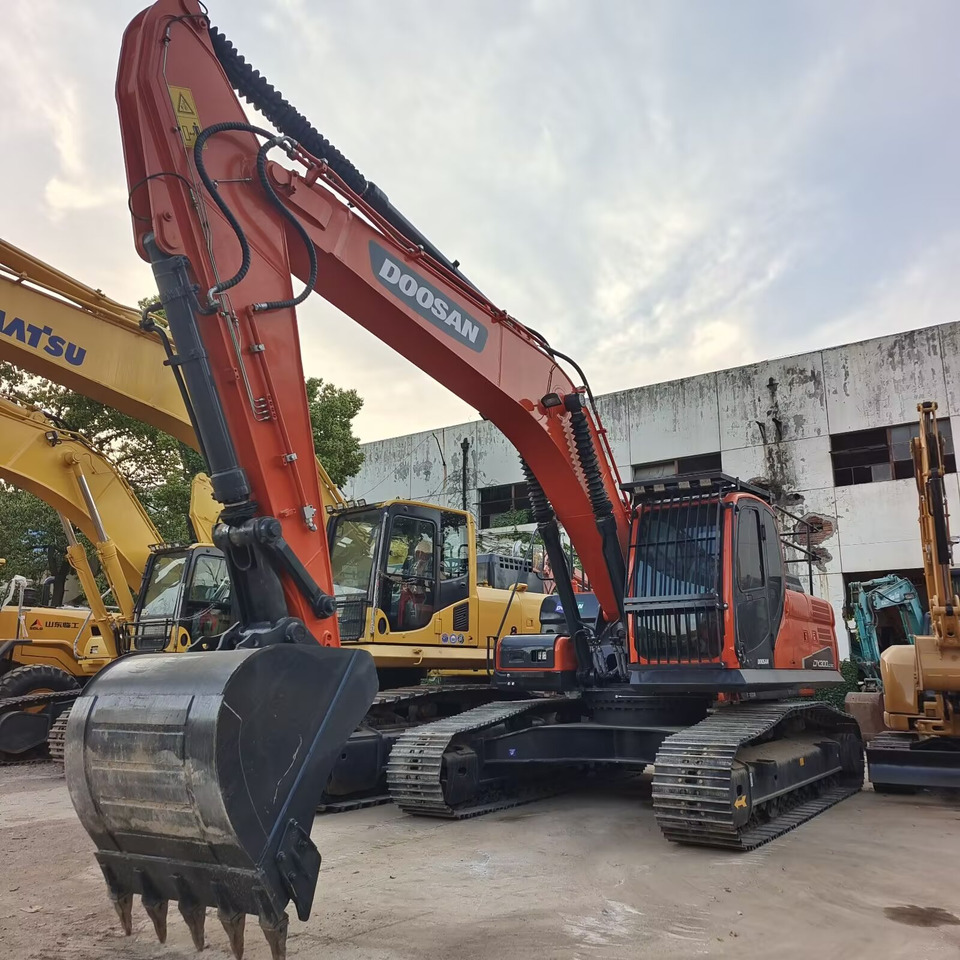 DOOSAN DX300LCA DX300 LC - 9C - Excavadora de cadenas: foto 3 DOOSAN DX300LCA DX300 LC - 9C - Excavadora de cadenas: foto 3