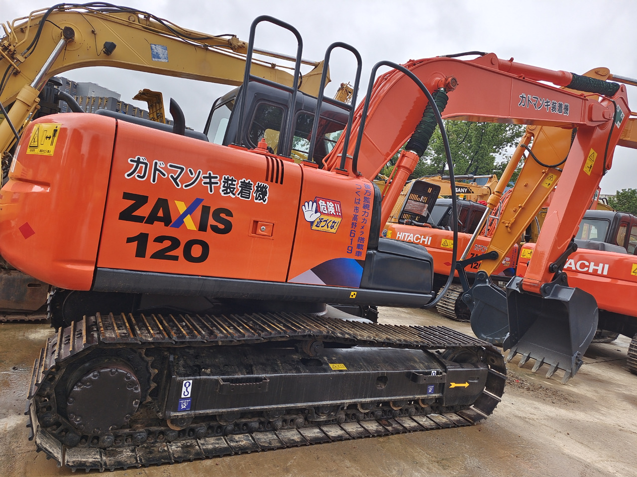 HITACHI ZX120 - Excavadora de cadenas: foto 3 HITACHI ZX120 - Excavadora de cadenas: foto 3