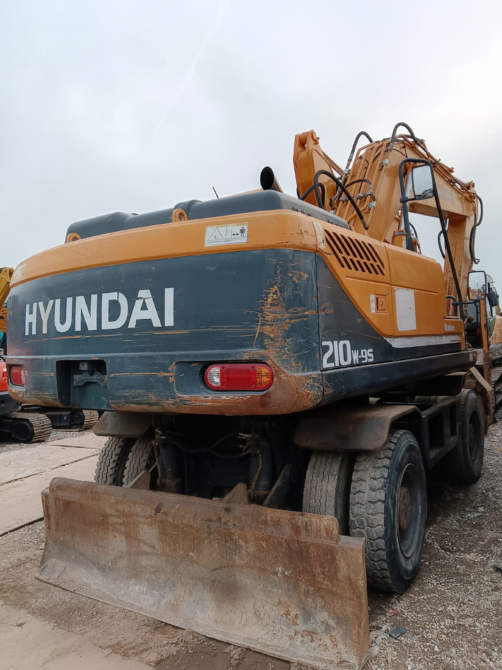 Excavadora de ruedas HYUNDAI 210W-9S Hyundai 210 W - 9 S: foto 20