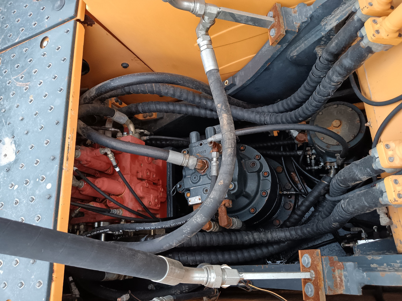 Excavadora de ruedas HYUNDAI 210W-9S Hyundai 210 W - 9 S: foto 15