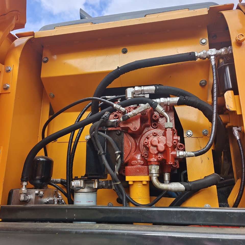 Excavadora de ruedas HYUNDAI 210W-9T: foto 23