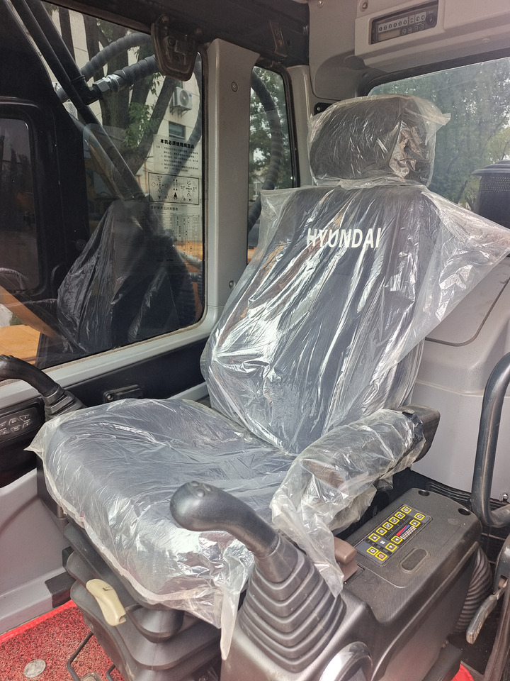 HYUNDAI 220 - 9S ROBEX 220-9S HX220HD 220LS-9S - Excavadora de cadenas: foto 2 HYUNDAI 220 - 9S ROBEX 220-9S HX220HD 220LS-9S - Excavadora de cadenas: foto 2