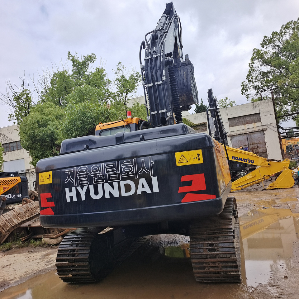 HYUNDAI 220 LC - 9S 220LC-9T - Excavadora de cadenas: foto 2 HYUNDAI 220 LC - 9S 220LC-9T - Excavadora de cadenas: foto 2