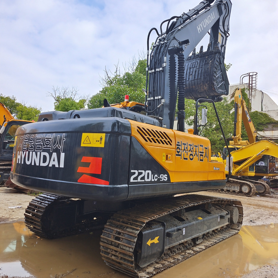 HYUNDAI 220 LC - 9S 220LC-9T - Excavadora de cadenas: foto 3 HYUNDAI 220 LC - 9S 220LC-9T - Excavadora de cadenas: foto 3