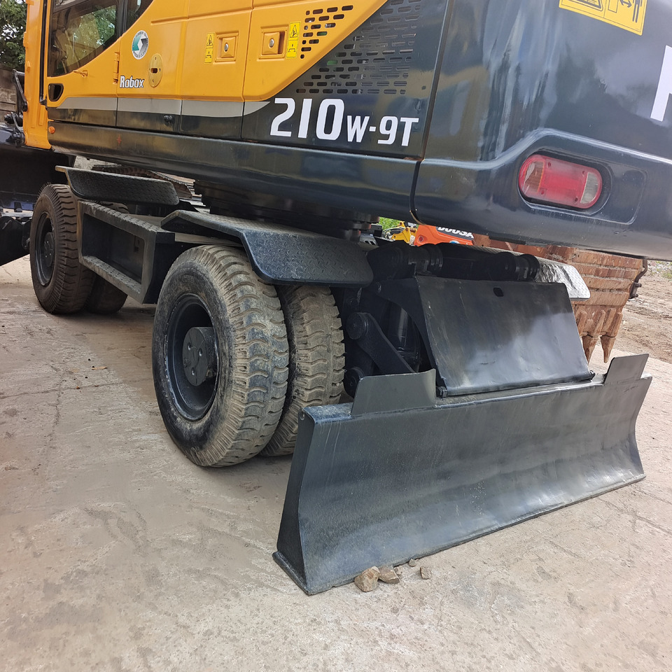 HYUNDAI ROBEX 210W - 9T 210W-9 - Excavadora de ruedas: foto 5 HYUNDAI ROBEX 210W - 9T 210W-9 - Excavadora de ruedas: foto 5