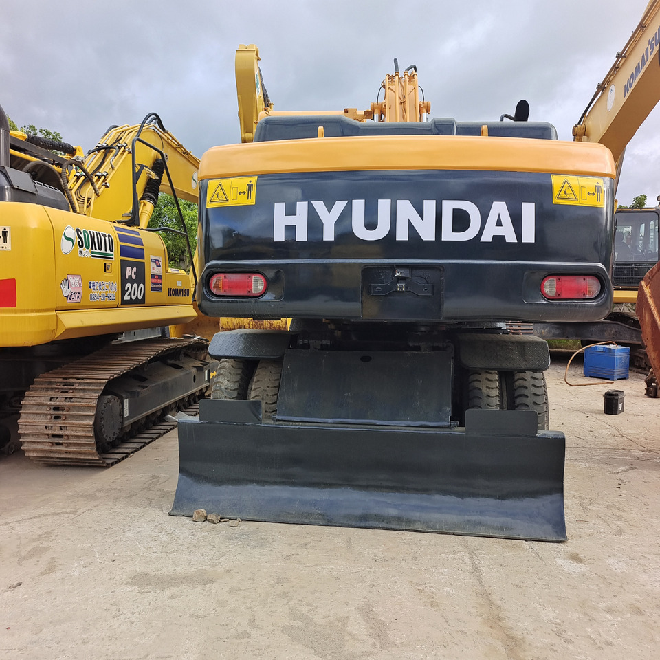 HYUNDAI ROBEX 210W - 9T 210W-9 - Excavadora de ruedas: foto 3 HYUNDAI ROBEX 210W - 9T 210W-9 - Excavadora de ruedas: foto 3