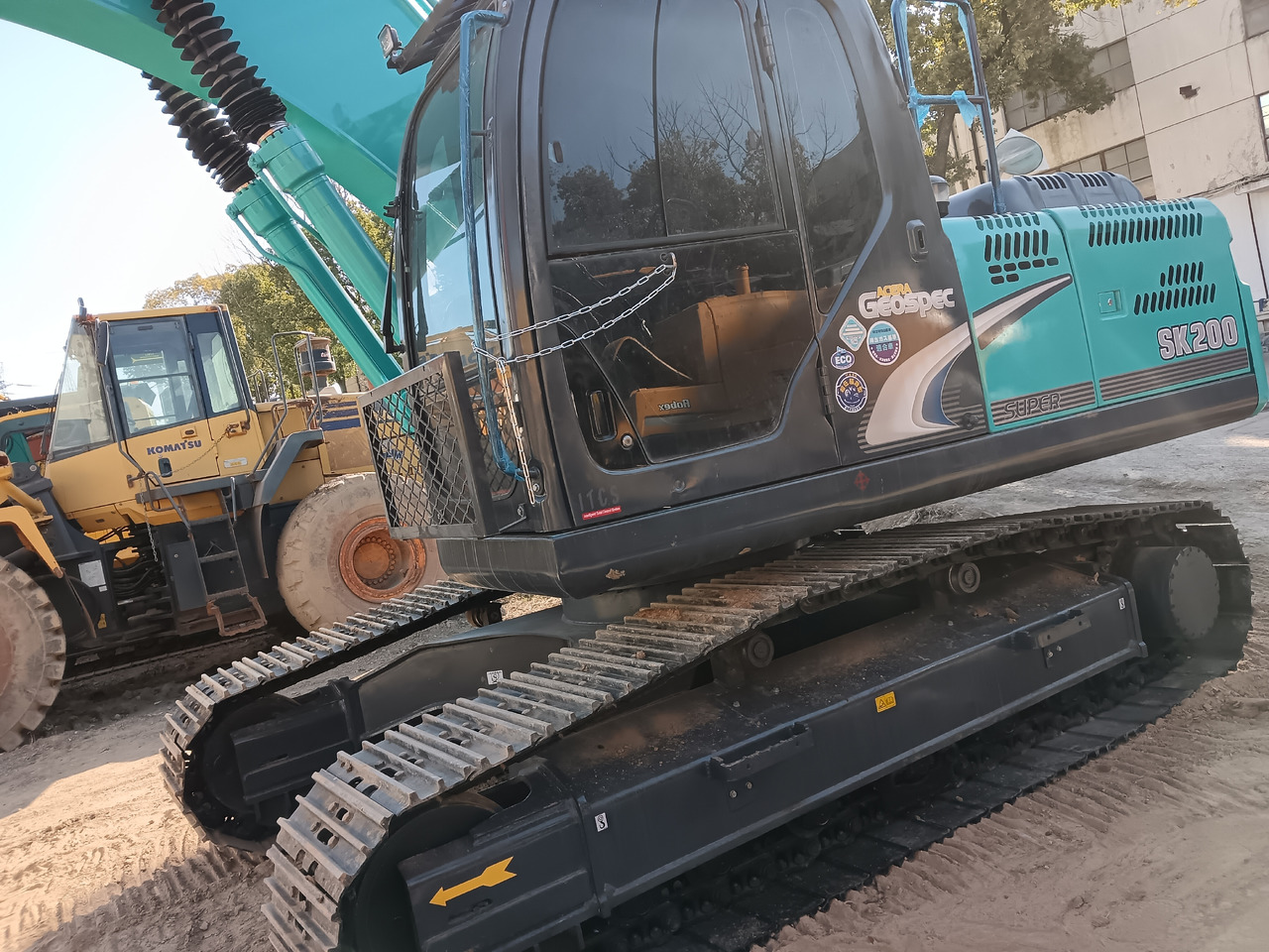 KOBELCO SK200-8 - Excavadora de cadenas: foto 2 KOBELCO SK200-8 - Excavadora de cadenas: foto 2
