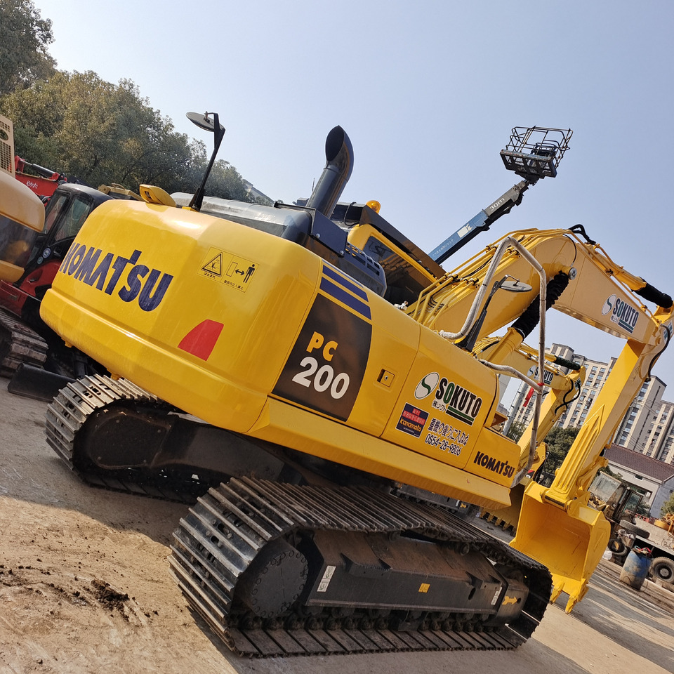 KOMATSU PC200-8 N1 - Excavadora de cadenas: foto 2 KOMATSU PC200-8 N1 - Excavadora de cadenas: foto 2