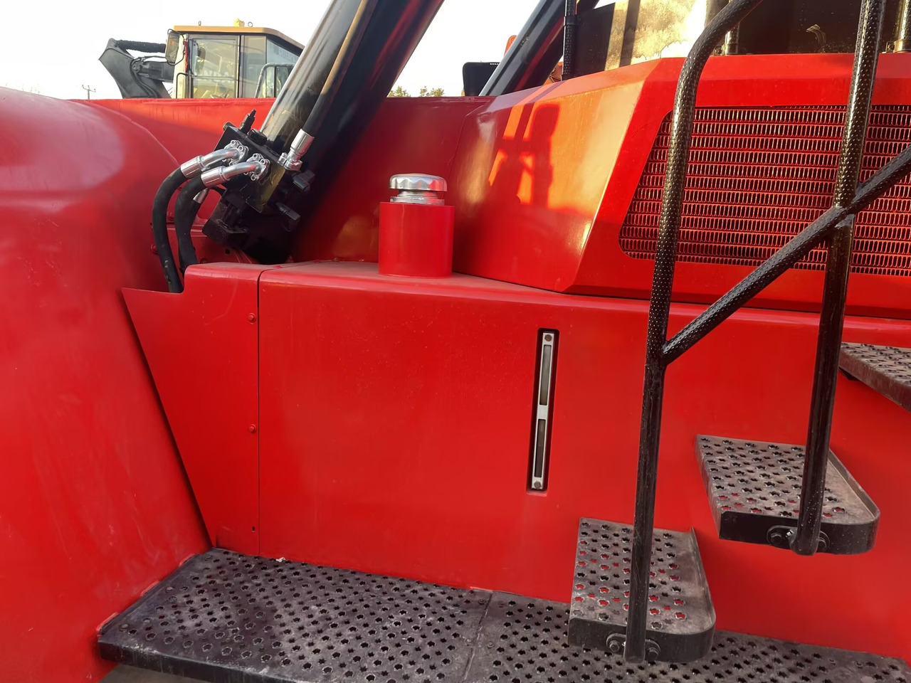 SANY SRSC45C30 45 TON CAPACITY - Reach stacker: foto 4 SANY SRSC45C30 45 TON CAPACITY - Reach stacker: foto 4