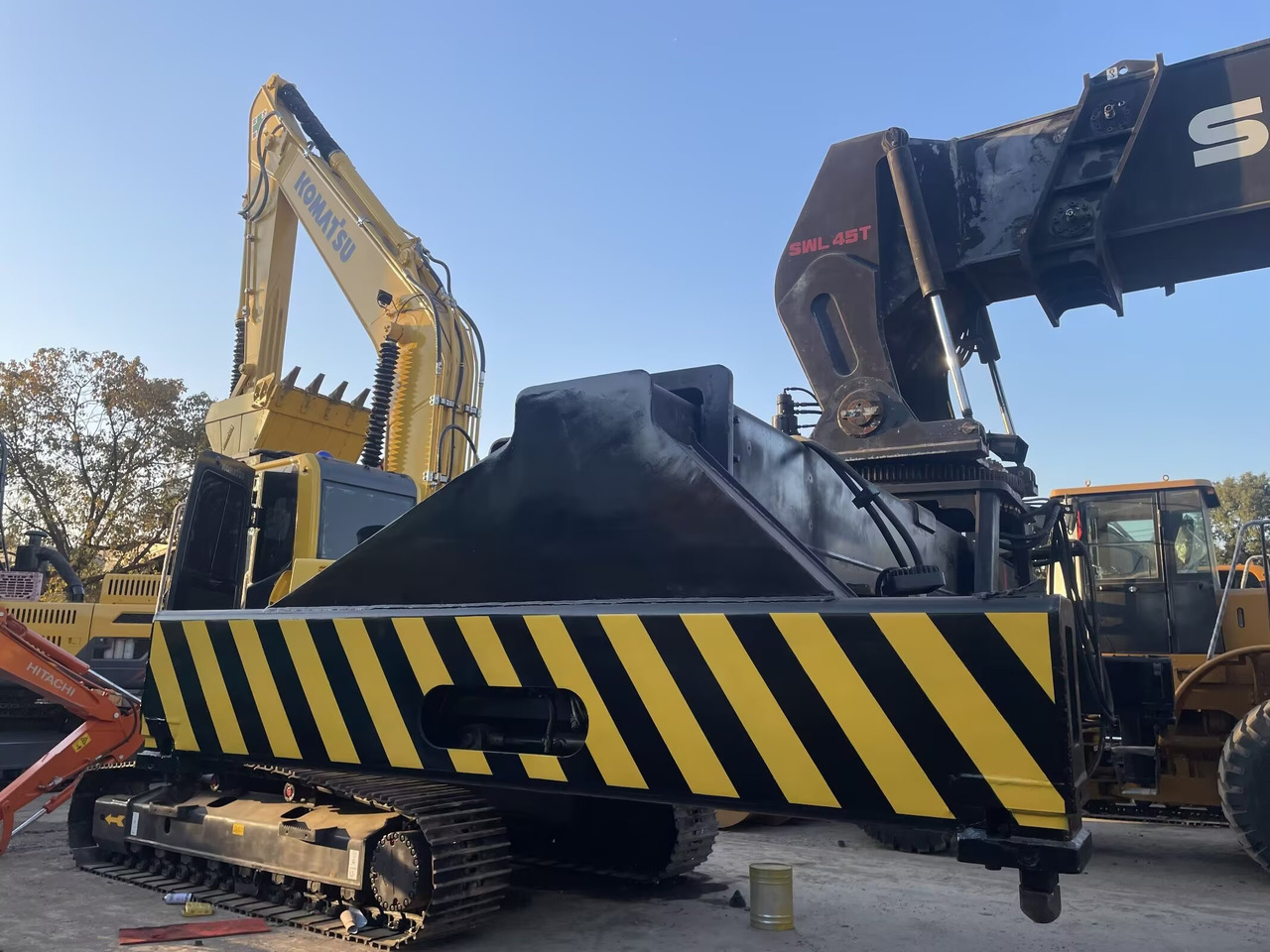 SANY SRSC45C30 - Reach stacker: foto 3 SANY SRSC45C30 - Reach stacker: foto 3