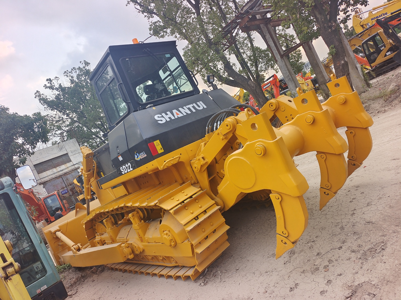 SHANTUI SD22 SD22F SD32 SD32F - Bulldozer: foto 2 SHANTUI SD22 SD22F SD32 SD32F - Bulldozer: foto 2
