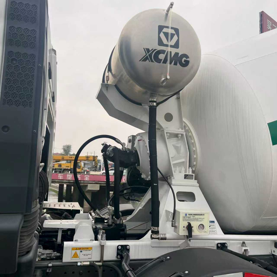 SINOTRUK TX350 Euro 5 STAGE Ⅴ - Camión hormigonera: foto 3 SINOTRUK TX350 Euro 5 STAGE Ⅴ - Camión hormigonera: foto 3