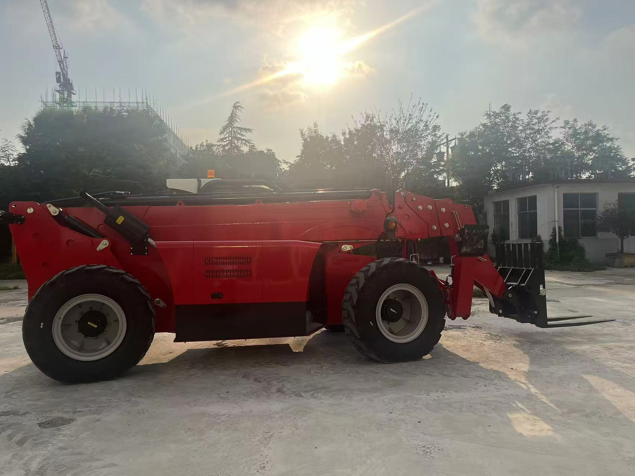 XCMG 9 METER BRAND NEW - Manipulador telescópico: foto 4 XCMG 9 METER BRAND NEW - Manipulador telescópico: foto 4