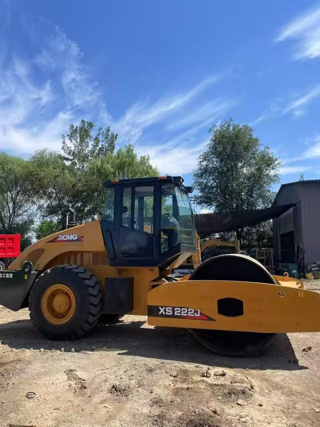 XCMG XS222J - Apisonadora de asfalto: foto 4 XCMG XS222J - Apisonadora de asfalto: foto 4