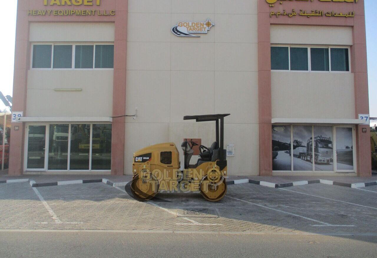 Caterpillar CB34B Double Drum Roller - Apisonadora de asfalto: foto 4 Caterpillar CB34B Double Drum Roller - Apisonadora de asfalto: foto 4