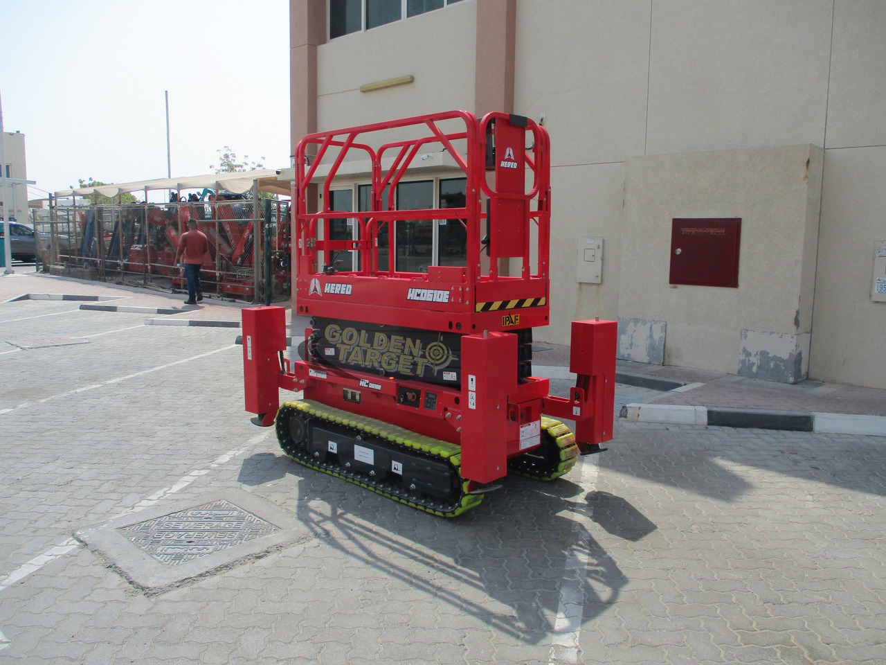 Hered HC0610E Electric Crawler Scissor Lift - Plataforma de tijeras: foto 1 Hered HC0610E Electric Crawler Scissor Lift - Plataforma de tijeras: foto 1