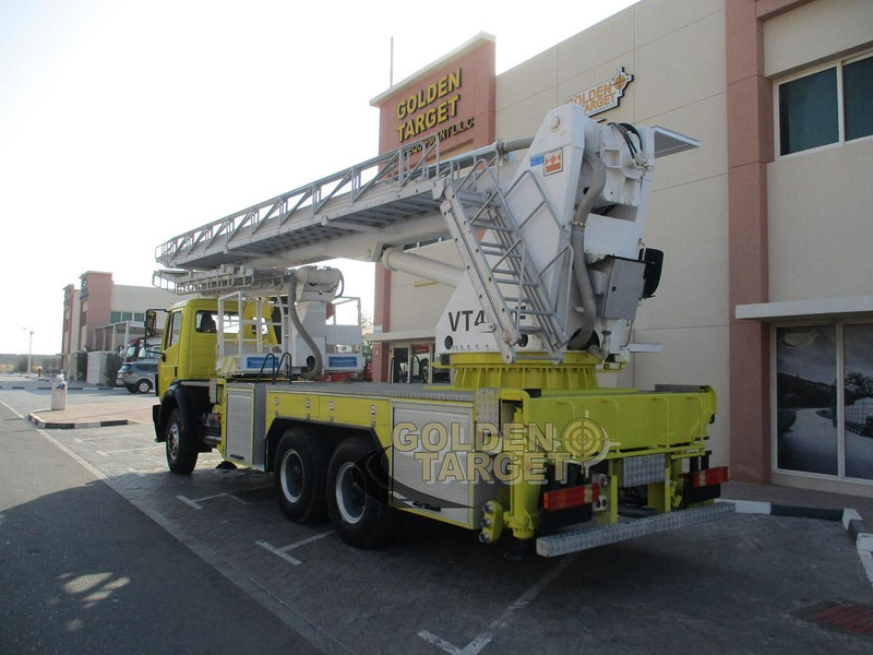 Mercedes-Benz 2638 - Plataforma elevadora: foto 4 Mercedes-Benz 2638 - Plataforma elevadora: foto 4