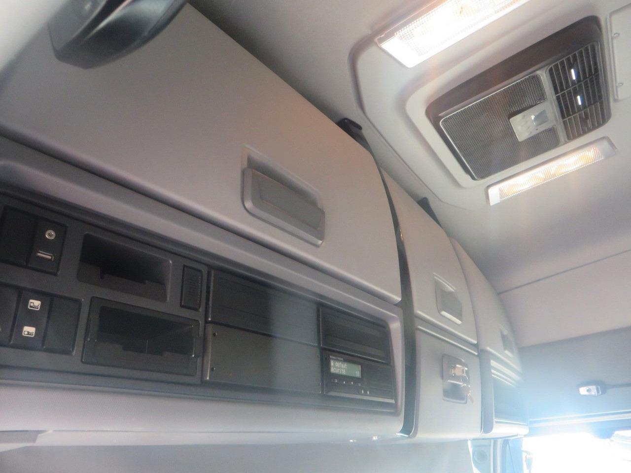 Cabeza tractora Renault T480 SC 4x2Tractor, Retarder: foto 15 Cabeza tractora Renault T480 SC 4x2Tractor, Retarder: foto 15