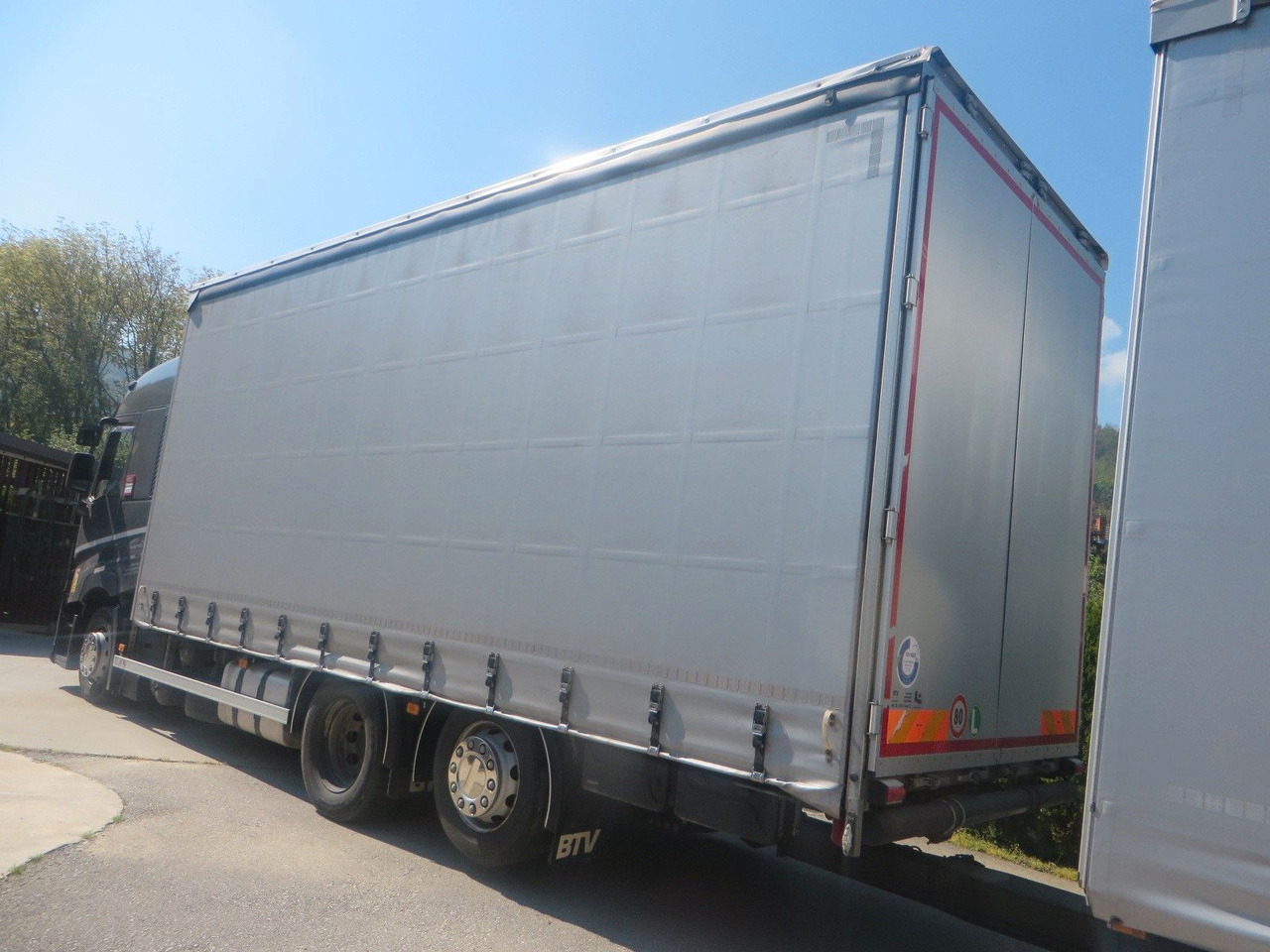 Renault T480 SC 6x2 tandem jumbo 116m3 - Camión lona: foto 5 Renault T480 SC 6x2 tandem jumbo 116m3 - Camión lona: foto 5