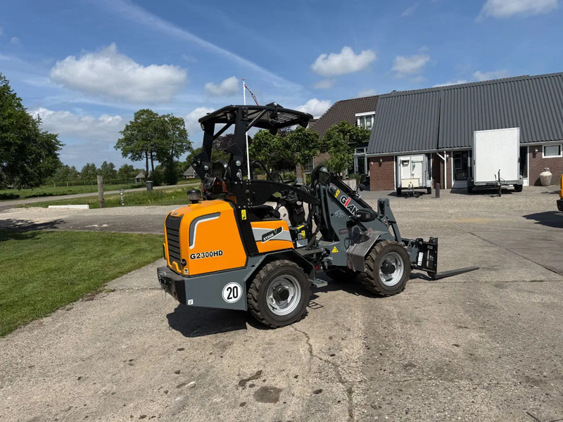 Giant 2300 HD NIEUW Shovel! Giant Kubota - Cargadora de ruedas: foto 4 Giant 2300 HD NIEUW Shovel! Giant Kubota - Cargadora de ruedas: foto 4