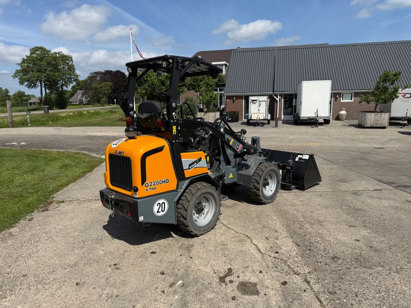 Giant Giant 2200 X-tra HD NIEUWE SHOVEL Mini shovel - Minicargadora de cadenas: foto 3 Giant Giant 2200 X-tra HD NIEUWE SHOVEL Mini shovel - Minicargadora de cadenas: foto 3