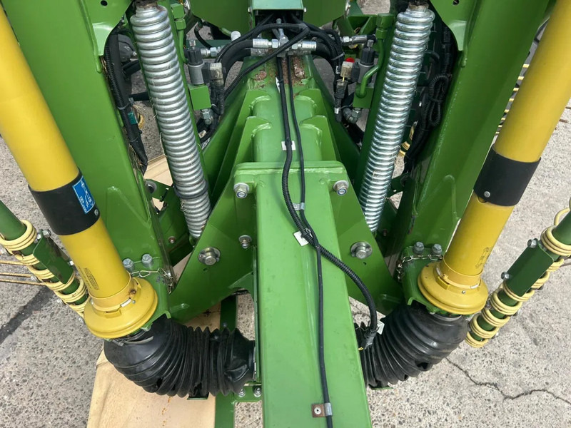 Leasing de Krone Swadro 1400 Plus 4 Rotorhark Zwiller Krone Swadro 1400 Plus 4 Rotorhark Zwiller: foto 17