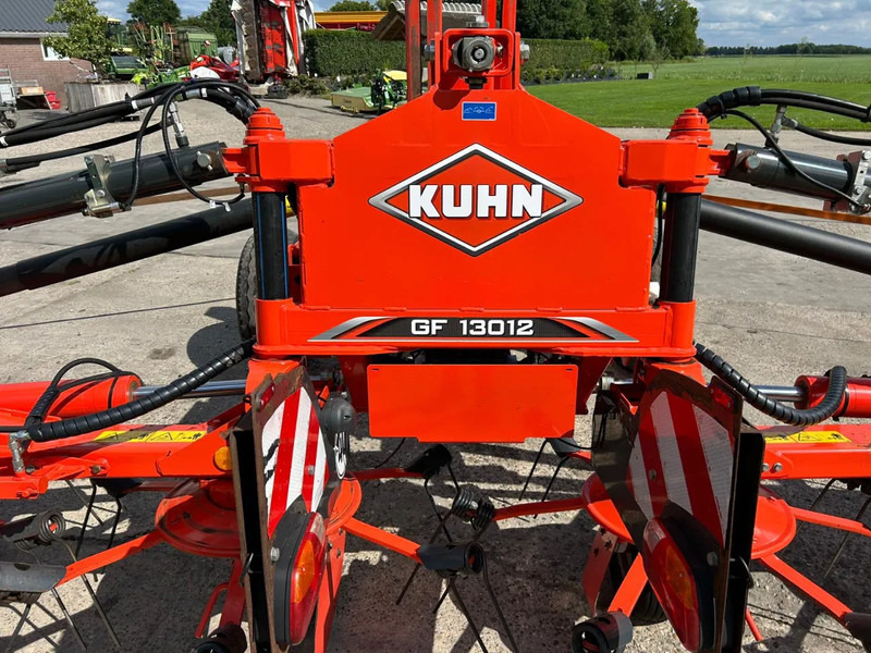 Henificadora Kuhn GF 13012 Schudder getrokken: foto 11