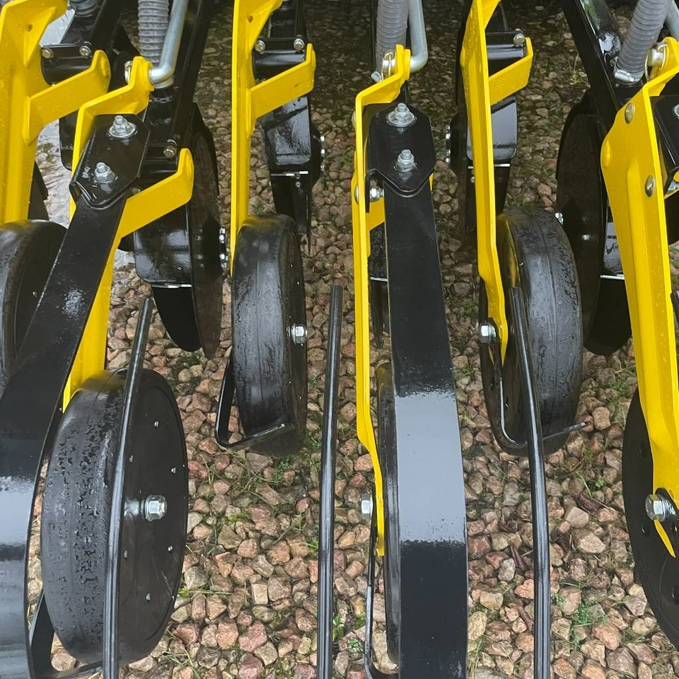 Bednar CORSA CN 6000 - Sembradora: foto 4 Bednar CORSA CN 6000 - Sembradora: foto 4