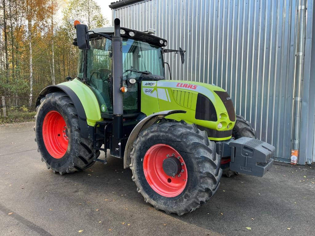 Claas Arion 640 CIS - Tractor: foto 1 Claas Arion 640 CIS - Tractor: foto 1