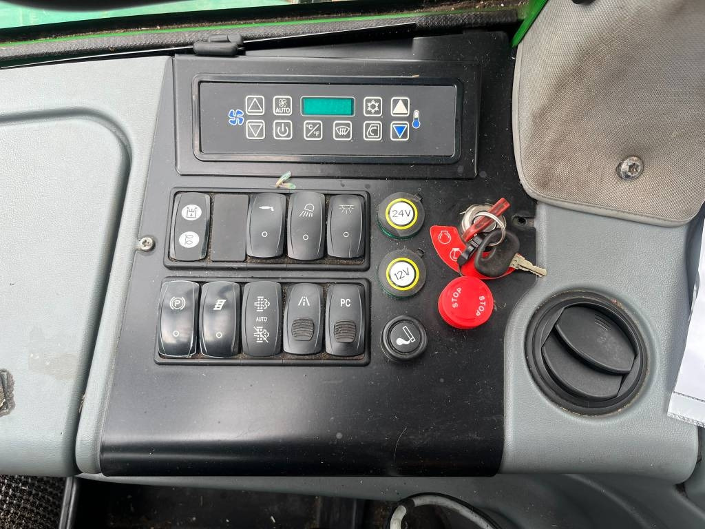 Procesadora forestal John Deere 1470 E: foto 24