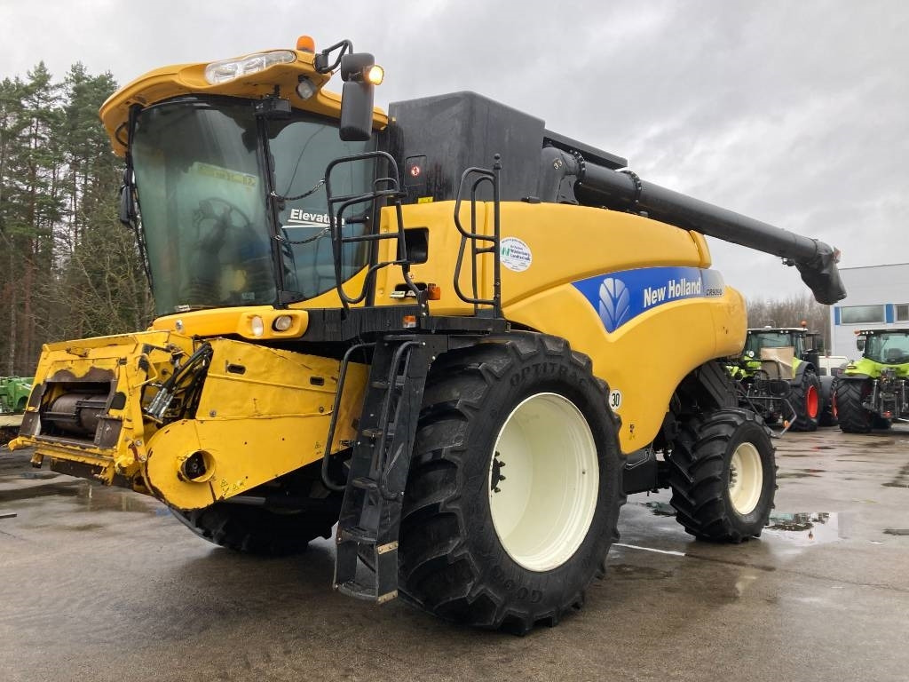 New Holland CR 9090 Elevation - Cosechadora de granos: foto 1 New Holland CR 9090 Elevation - Cosechadora de granos: foto 1