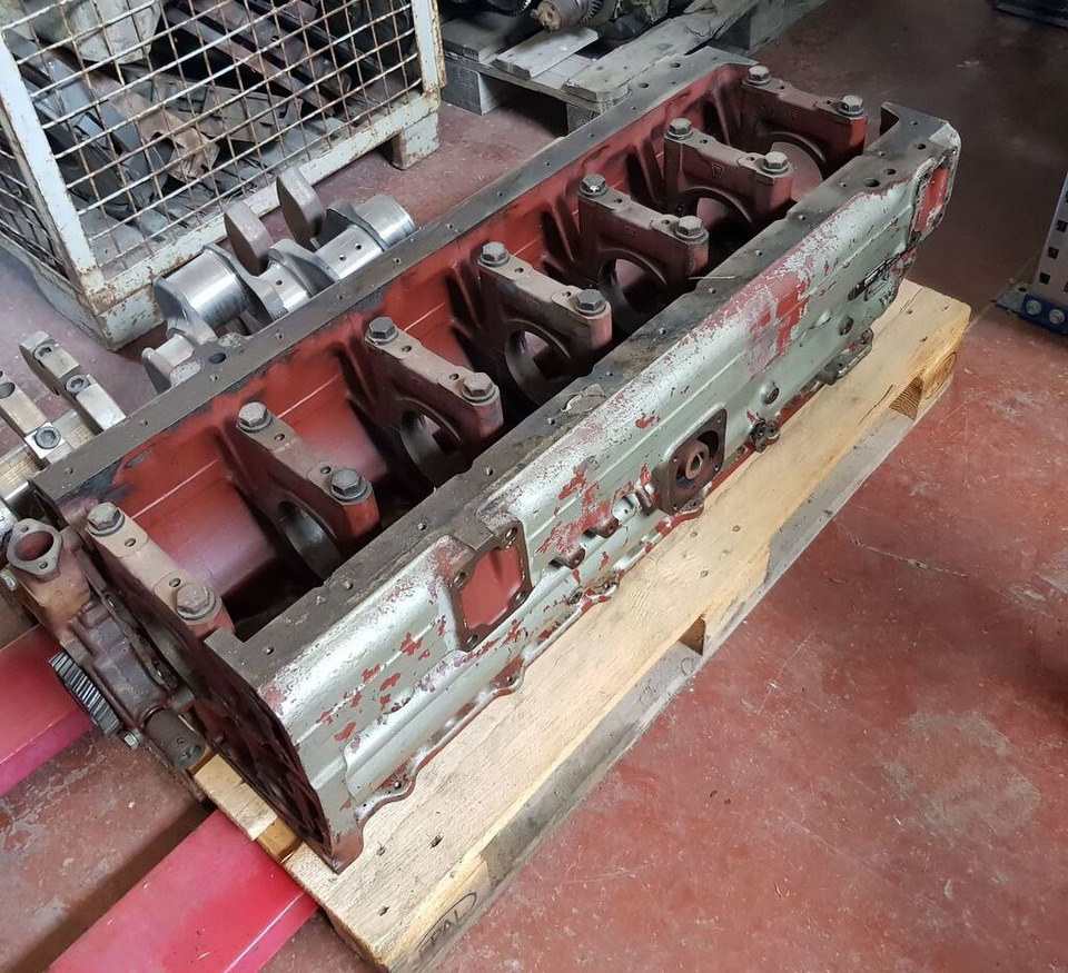 Deutz F6L 413 R 5 8865514 Deutz F6L 413 R - Bloque de cilindros para Camión: foto 1 Deutz F6L 413 R 5 8865514 Deutz F6L 413 R - Bloque de cilindros para Camión: foto 1