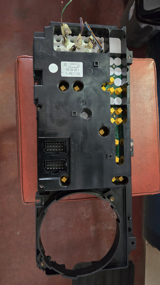 MERCEDES-BENZ INSTRUMENT PANEL MERCEDES ATEGO - Salpicadero para Camión: foto 3 MERCEDES-BENZ INSTRUMENT PANEL MERCEDES ATEGO - Salpicadero para Camión: foto 3