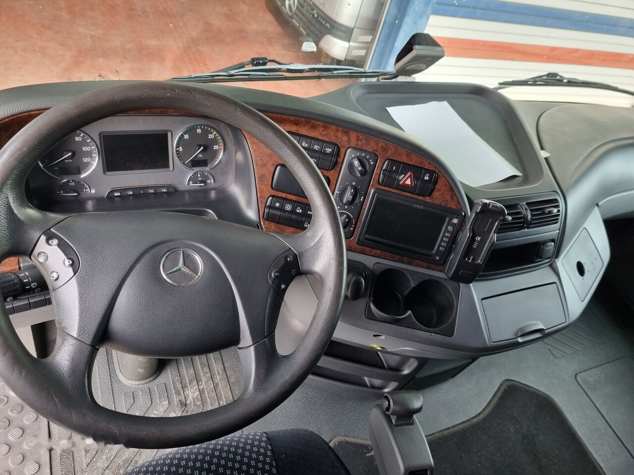 Mercedes-Benz ACTROS MP3 - Cabina para Camión: foto 5 Mercedes-Benz ACTROS MP3 - Cabina para Camión: foto 5