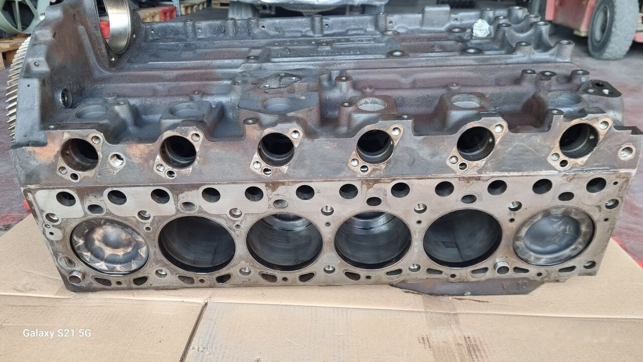 Mercedes-Benz SORT BLOCK OM 926 LA EURO 5,5 R9060115101 Mercedes-Benz AXOR - Bloque de cilindros para Camión: foto 4 Mercedes-Benz SORT BLOCK OM 926 LA EURO 5,5 R9060115101 Mercedes-Benz AXOR - Bloque de cilindros para Camión: foto 4