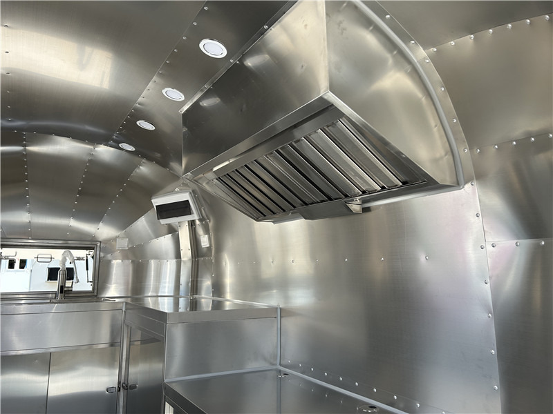 Remolque venta ambulante para transporte de alimentos European Food Truck Crepe,Burger,Grilled Sausage,Lángos Food Trailer: foto 9